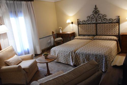 Hostal Rural Cumbres De Castilla