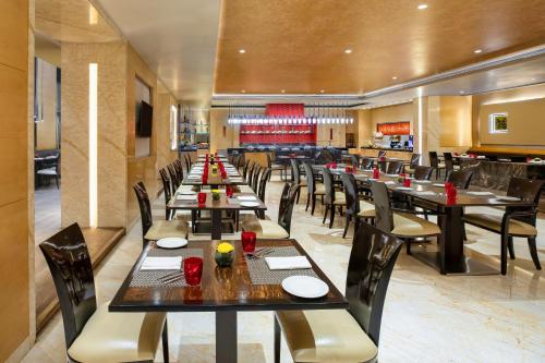 Food and beverages, Radisson Blu Marina Hotel Connaught Place in New Delhi and NCR
