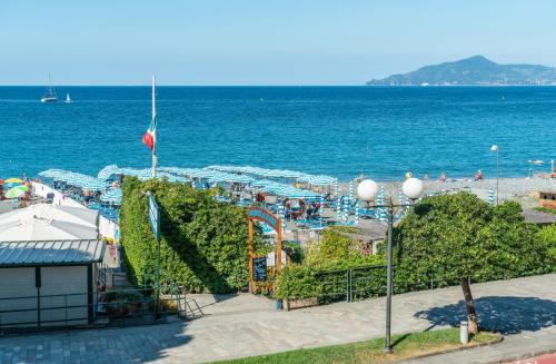 Camera doppia o twin, vista sul mare, balcone