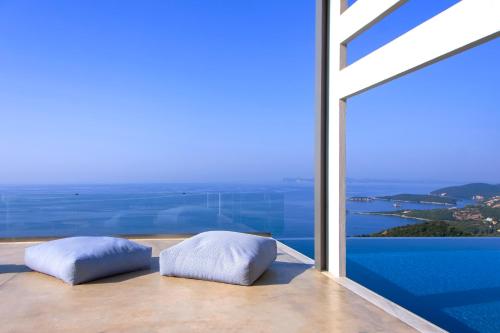 Luxury Glass Villas in 46100 Syvota