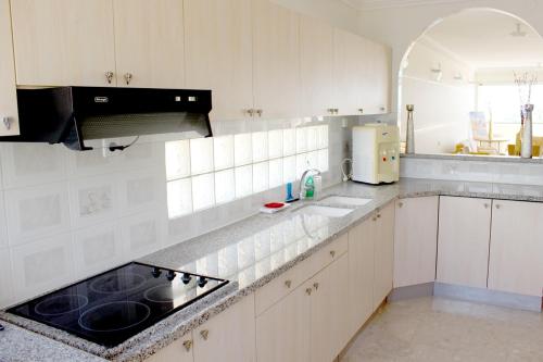 kuhinja, Rachel imenu Duplex Apartment Amazing sea view in Ashdod