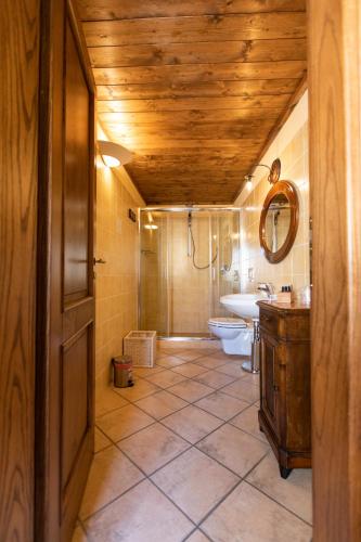 Bathroom, Palazzo Lauritano in Agerola