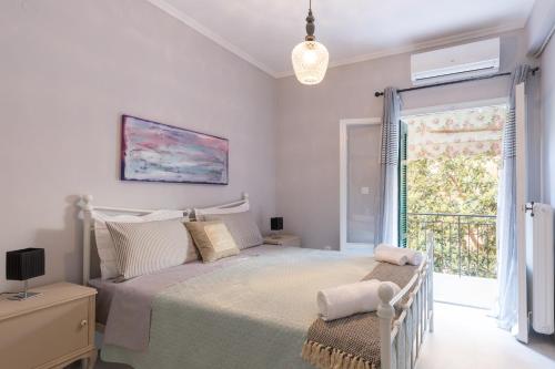  Stylish, comfy apartment by Konnect, Corfu city center in Korfu-Stadt