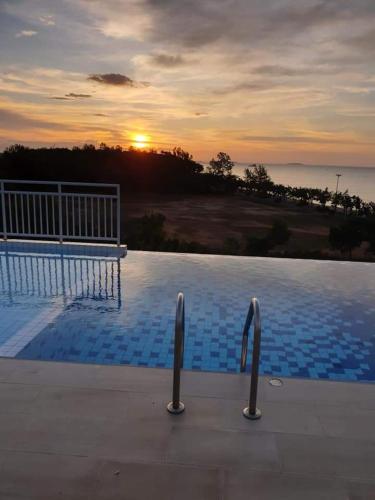 Mosaic Condominium AD64M