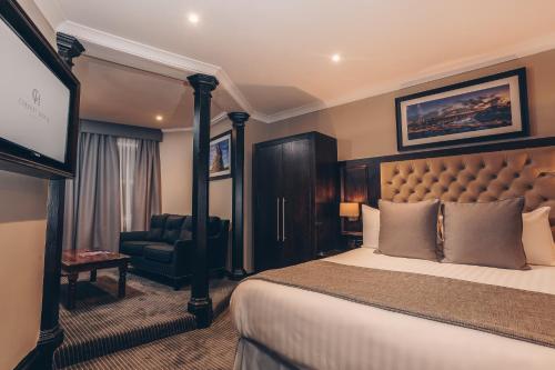 County Hotel Newcastle - image 2