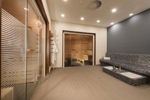 Maritim Hotel Bonn - image 10