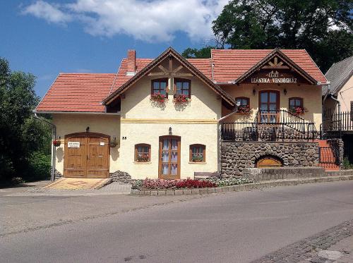  Egri Leányka Vendégház, Pension in Eger