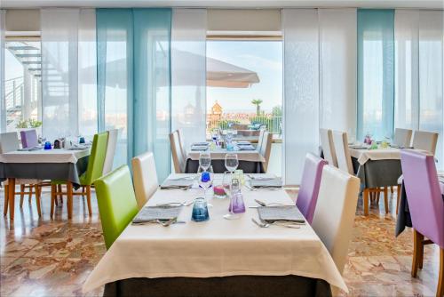 Restaurant, Hotel Columbus in Caorle