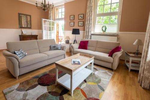 Hotel Hof Tutsberg in ชเนเฟอร์ดินเกน