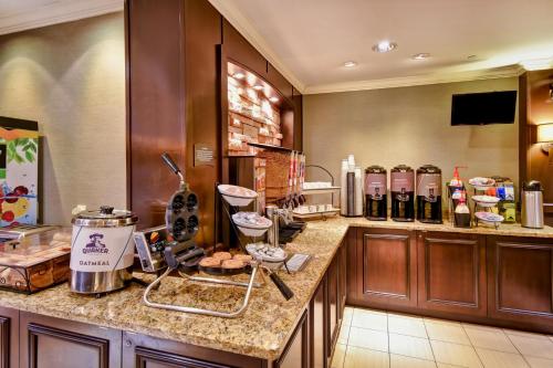 Staybridge Suites Middleton/Madison-West an IHG Hotel - image 5