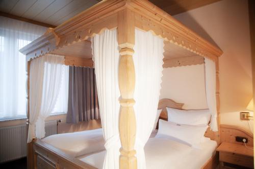 Hotel Lonac - image 12
