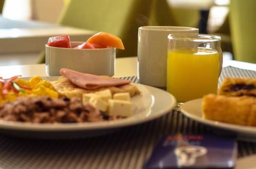 230489030 Holiday Inn Express Managua by IHG