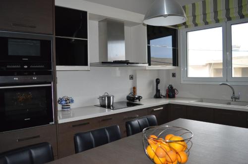  Modern Deluxe Apartment, Unterkunft in Yiofirákia