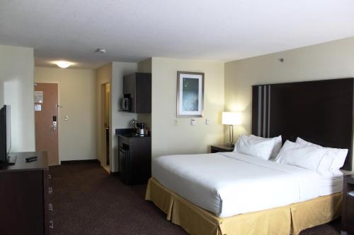 Holiday Inn Express Yorkton East, an IHG Hotel