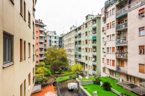 Design and new flat in Navigli district - image 9