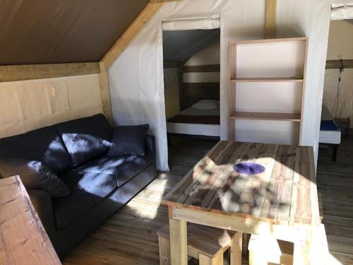 Team Holiday - Camping du Petit Pont - image 5