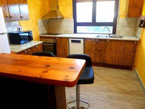 virtuve, Casa con jacuzzi la olivera in Chert