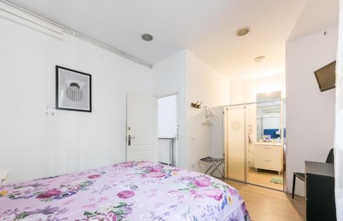 M&F 7 ROOMS/7 BATHROOMS OVER GRAN VIA, Madrid (fotografie 8)