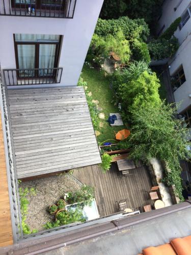 Family Lorenz & Coffee House - image 9