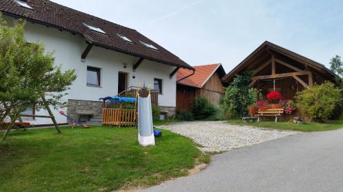 Ferienhof Murr 3.8km von Zenting entfernt