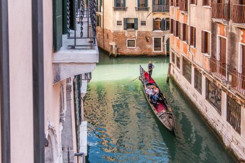 Palazzo DaPonte by LionHost