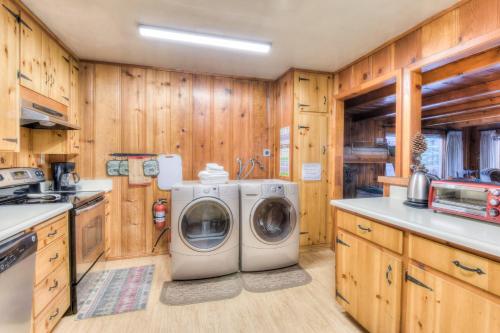 Zephyr Cove Cabin - image 8