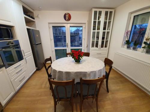 บริการและสิ่งอำนวยความสะดวก, Casa Anton Buzău (Casa Anton Buzau) in บูซาอู