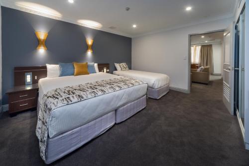 Two-Bedroom Apartment 401 (5 Adults)