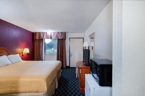 OYO Hotel Manning SC in Manning, USA
