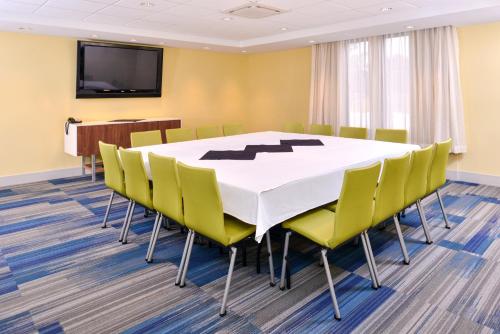 Holiday Inn Express Rochester - University Area by IHG Holiday Inn Express Rochester - University Area by IHG