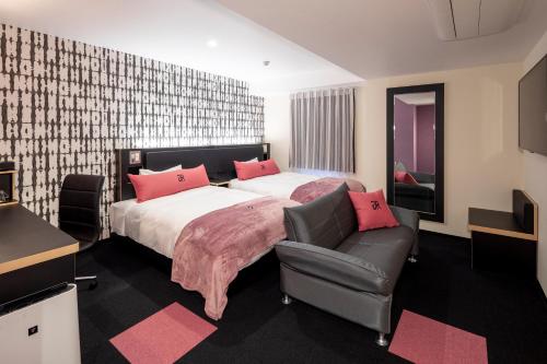 room detail thumbnail 1