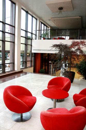 Паб/Коктейль-бар, Rapsodia Hotel in Ботошані