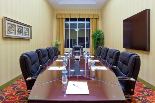 Holiday Inn Express Woodstock-Shenandoah Valley image 7