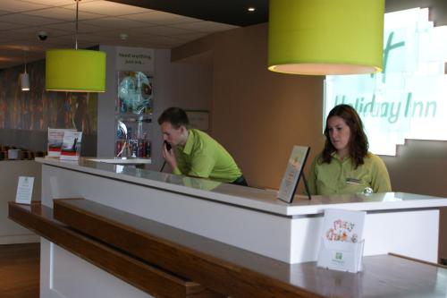 Holiday Inn Huntingdon Racecourse, an IHG hotel - Hotel - Huntingdon