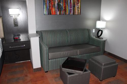 Holiday Inn Express Shawnee an IHG Hotel - image 7