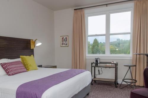 The Dundee - A Trace Hotel - image 10
