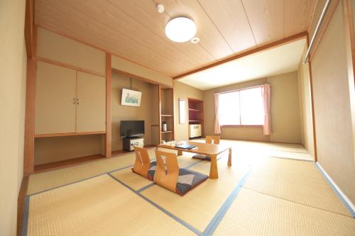 Japanese-Style Room