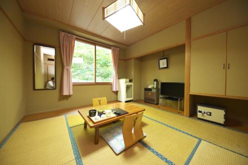 Japanese-Style Room