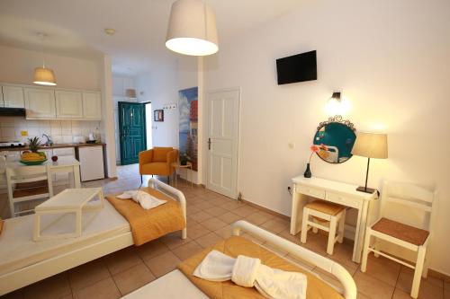 Artemis Apartments - image 2