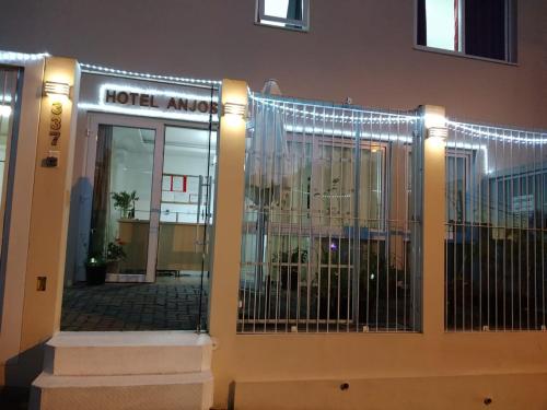 Hotel Anjos LTDA in กราวาไต