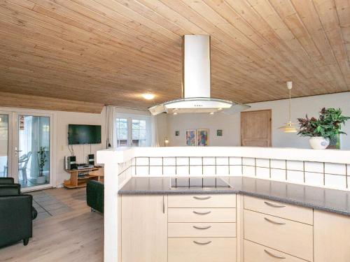 Four-Bedroom Holiday home in Ulfborg 2