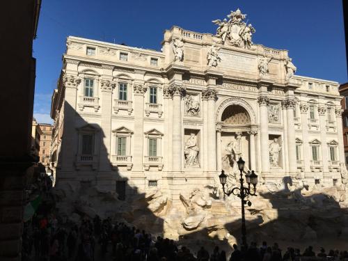 Trevinest Rome - Trevi Fountain Experience Unique View