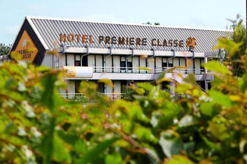 Premiere Classe Creil - Villers Saint Paul - image 2