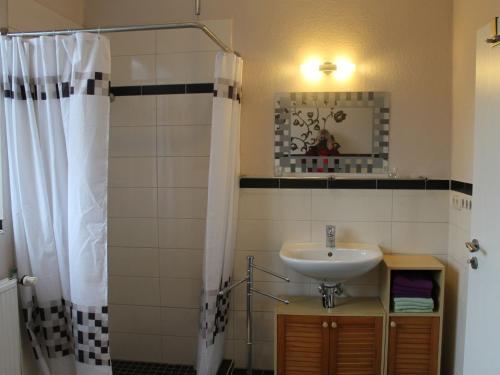 Spacious Apartment in Ravensberg near Sea