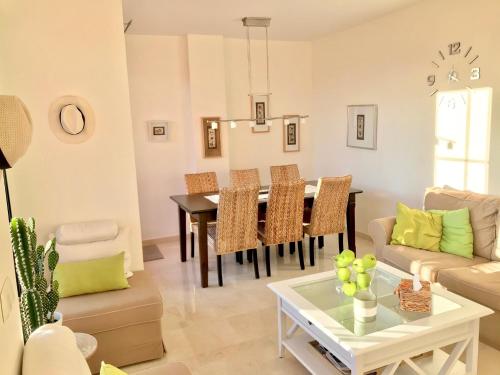 Einrichtungen, PENTHOUSE BLUELINE IN SIERRA CORTINA in Golf Bahia