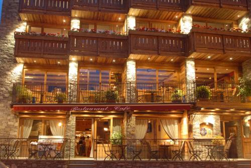 Hotel Le Monal - Hôtel - Sainte-Foy-Tarentaise