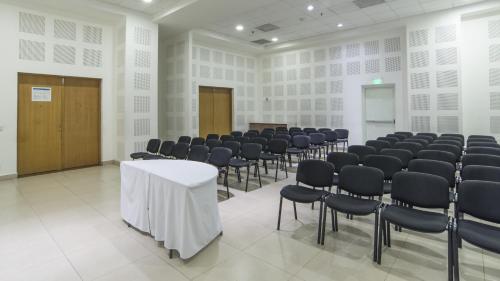 230640530 Holiday Inn Express Manzanillo by IHG