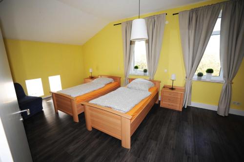 Landhaus Julia, 65331 5.8km von Moormerland entfernt