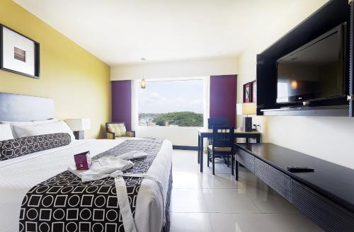 230649237 Crowne Plaza Villahermosa by IHG