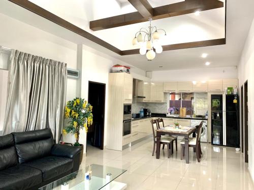 BAAN DUSIT PATTAYA PARK-NEW VILLA ( BAAN DUSIT PATTAYA PARK-NEW VILLA )